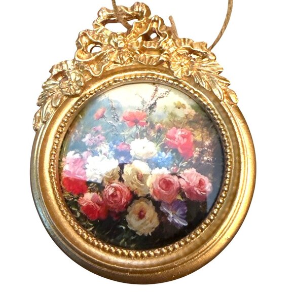 Vintage Gold Frame With Bow & Rope Detail - Picture 1 of 3